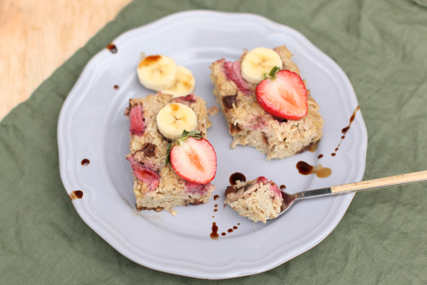 Baked Oatmeal with Strawberry & Banana